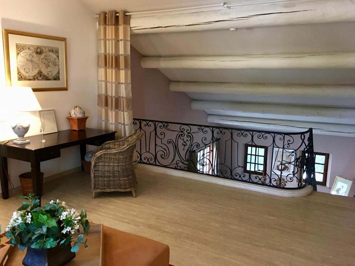 Villa Mas St Jean Noves ภายนอก รูปภาพ